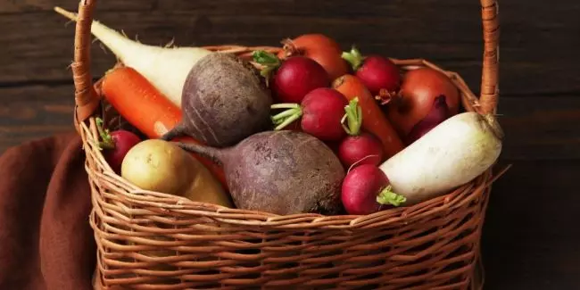 Budget-friendly seasonal vegetables for prenatal health