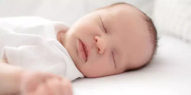 Featuredimage-safe-sleep-newborn-back-crib.jpg