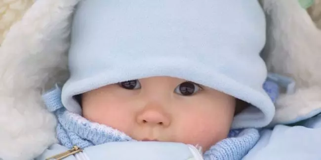 bundled-baby-winter-layers-closeup.jpg