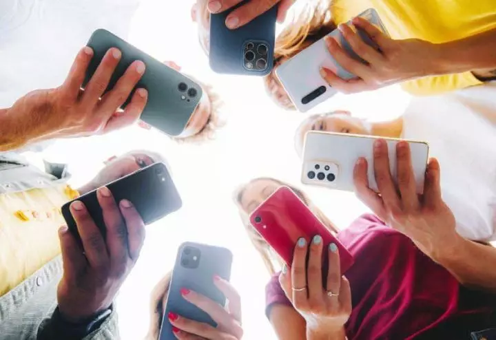 Kids and phones — building healthy digital citizenship habits together