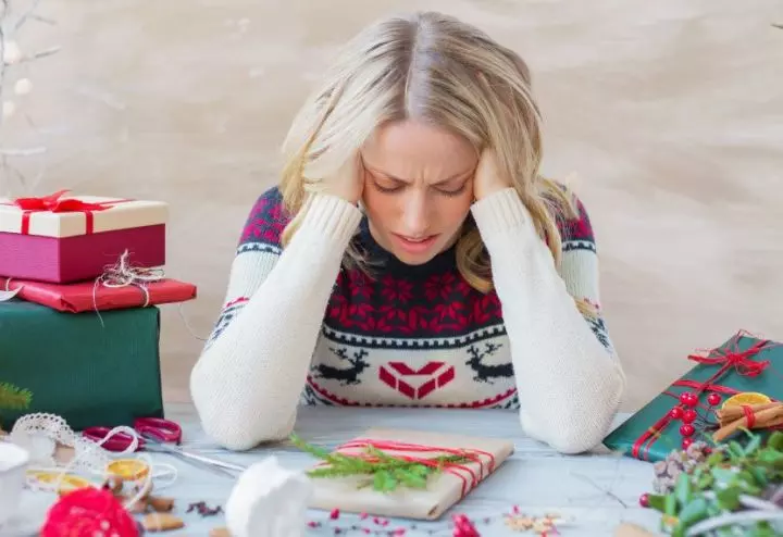 FeaturedImage-stressed-overr-holidays.jpg