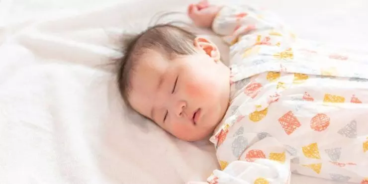 Cozy and safe winter sleepwear for baby