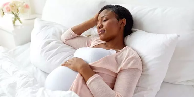 Calming Bedtime Routine for Better Pregnancy Sleep