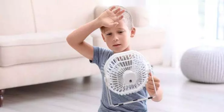 Recognizing the Warning Signs of Overheating in Children
