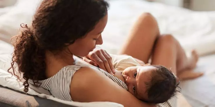 Why Babies Get Distracted During Feeding