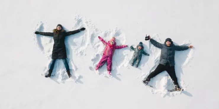 Image5-Family-Winter-Snow-Angels.jpg