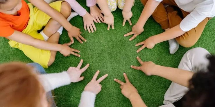 Kids at school where handwashing habits matter most