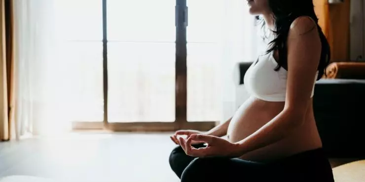 Image2-pregnant-woman-meditating-calm-peaceful.jpg