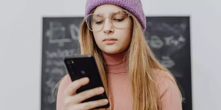 Recognizing when social media use is affecting a child's wellbeing